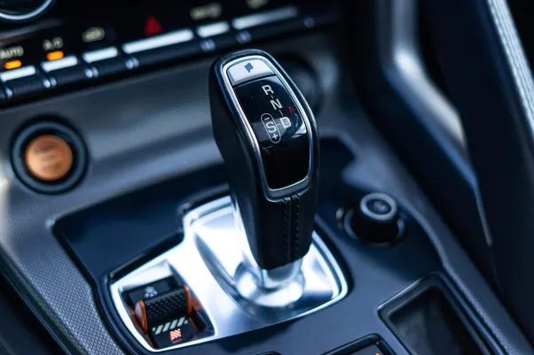 יוניסלוטס קזינו אפליקציית Android/iOS